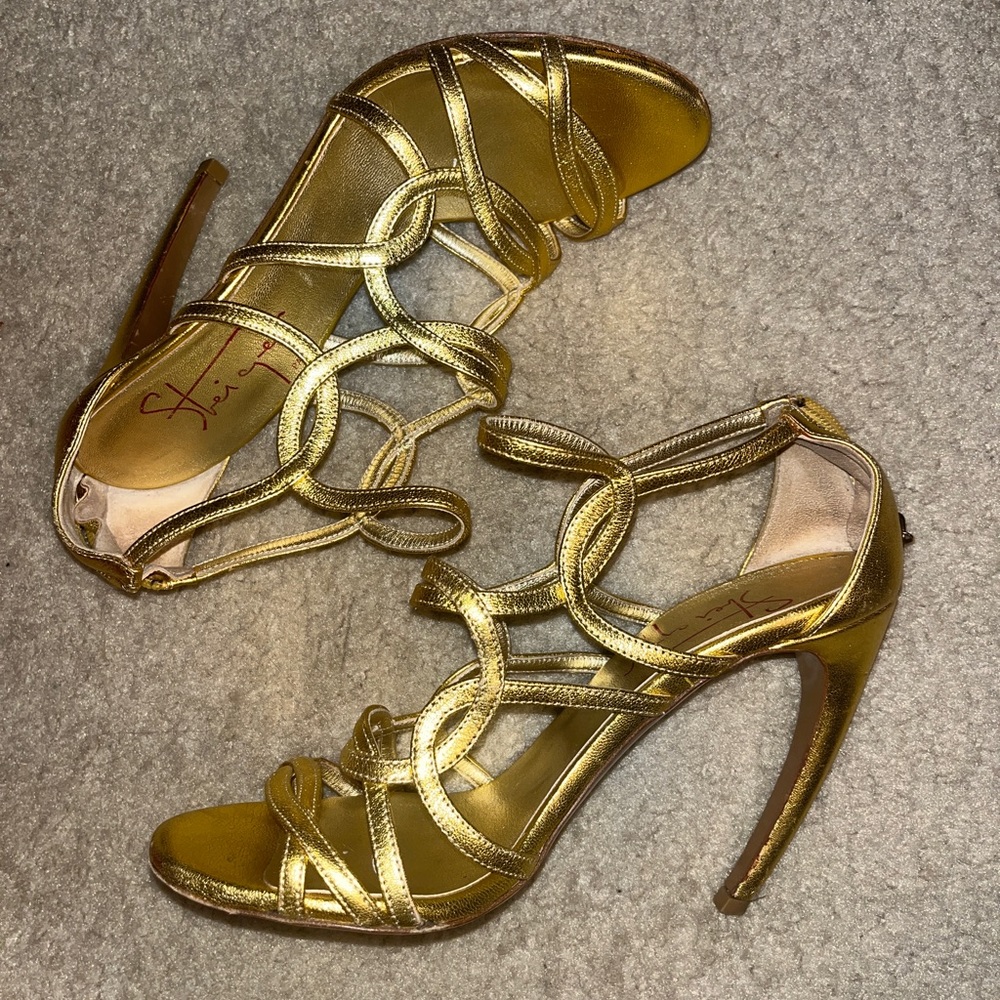Steiger Gold Metallic Heels